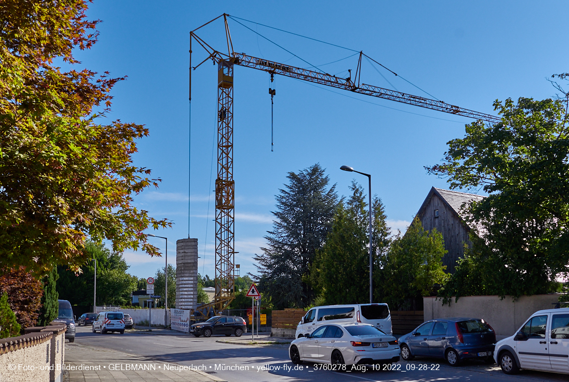 08.08.2022 - Baustelle an der Niederalmstraße 16 und Hugo-Lang-Bogen 13 in Neuperlach-Trudering